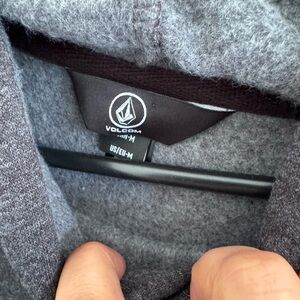 Volcom NWT Charcoal Hoodie